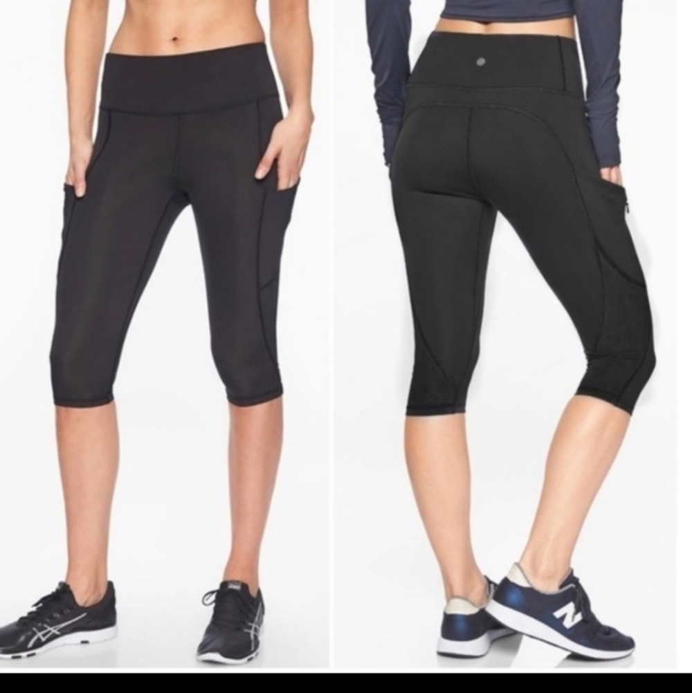 Athleta All In Crop Cropped Leggings Women's Small S Pockets Black Athletic EUC